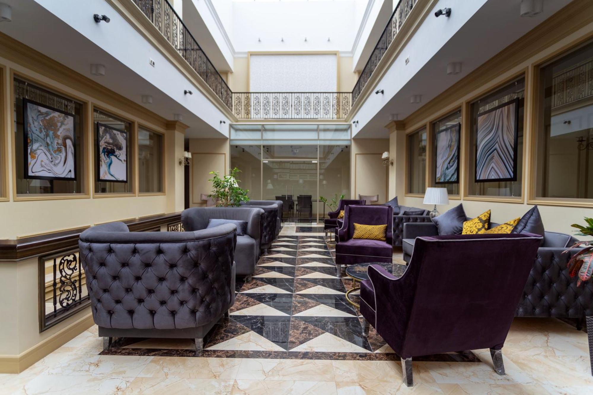 Royal Bv Hotel Ust-Kamenogorsk Exterior photo